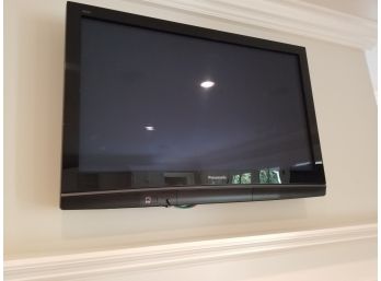 42' Panasonic TV - No Remote - Not Smart TV