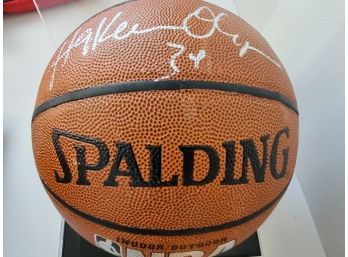 Vintage Signed NBA Houston Rockets Hakeem Olajuwon Basketball