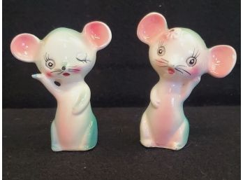 Sweet Vintage Pair Of Colorful Figural Mice Salt & Pepper Shakers - Made In Japan
