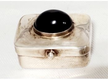 Small Vintage Taxco Mexico Sterling Silver & Onyx Stone Pill Box (Lot L)