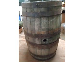 Large Oak Wood Barrel With Metal Hoops              WA