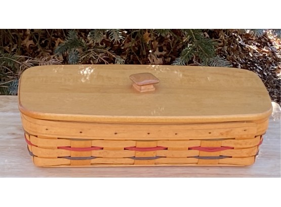 1997 Longaberger Bread Basket With Wooden Lid And Plastic Liner 14.5' L X 6 In. W X 3.75 In. Height