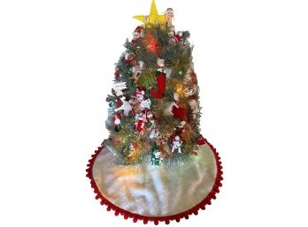 25 Plus Annalee Vintage Ornaments And Tree Topper On 28' Christmas Tree ( READ Description)