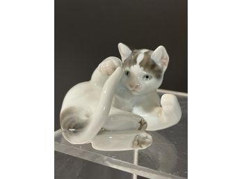 Vintage Rosenthal GERMANY Handpainted Cat Chasing Tail