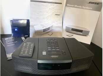 1999 BOSE Wave Music System Radio And CD Player With Booklets Tested And Working