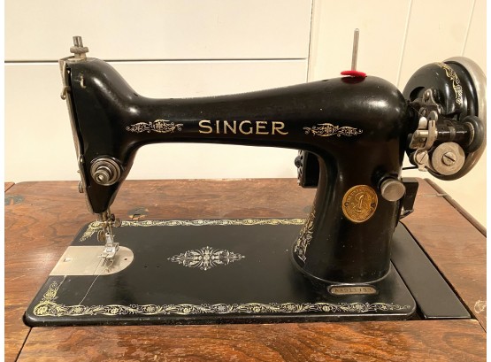 Vintage Singer Sewing Machine Table (LOC:W1)