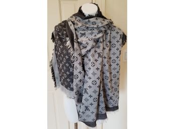 Louis Vuitton Gray/taupe Reversible Scarf
