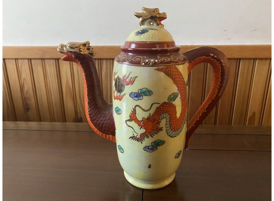Handpainted T & T Dragon Teapot