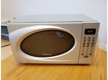 Emerson Microwave 700w Series