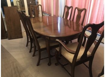 Vintage Ethan Allen Dining Table And Chairs With 2 Leaves