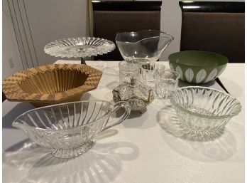 Fun With Crystal And Glass  A Metal Bowl: Lot Of 10 Pieces