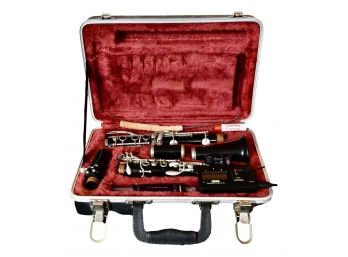 Clarinet With Korg Chromatic Tuner CA-30 And Carrying Case
