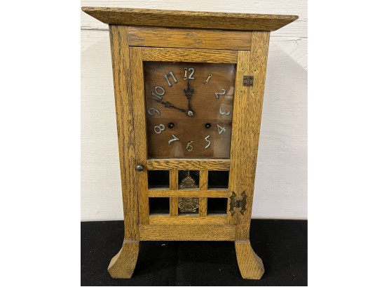 Vintage Oak Mission Mantle Clock