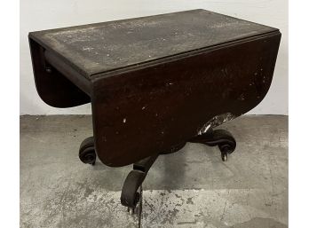 Exceptional American Empire 19th Century Drop Leaf Table