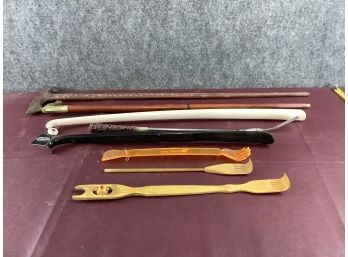 Mixed Lot Of Back Scratchers And Shoe Horns