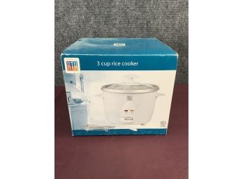 New In Box 3 Cup Rice Cooker