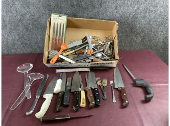 Kitchen Knife And Utensil Lot