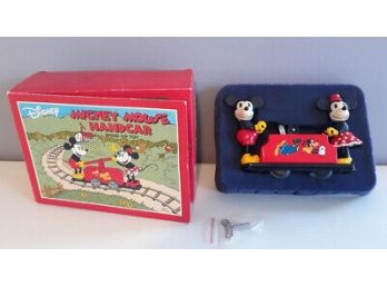 Disney Wind Up Train Trolly Mickey & Minnie