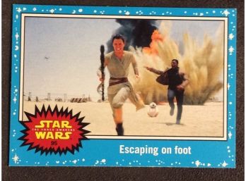 2017 Topps Star Wars Rey - Escaping On Foot Card - L