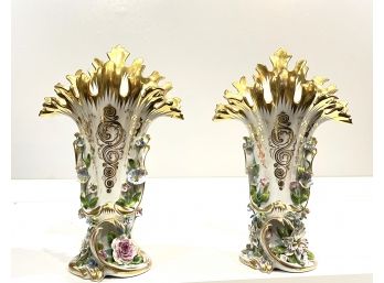1830s To 1860s Old Paris Porcelain Of Paris, France Hand Painted Vases With Applied Florals