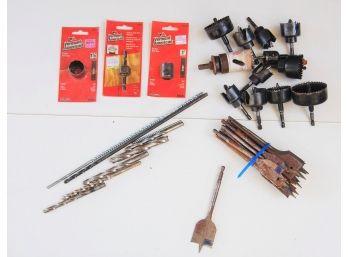 Group Of Drill Bits, Hole Saw Bits With Milwaukee And Vermont American