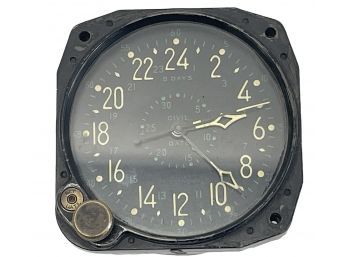 Vintage WW2 Waltham 8 Day Automatic Cockpit Instrument Clock (C35)