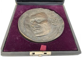 Rare 4.5' Bronze Medallion Of Raoul Wallenberg By Marika Somogyi