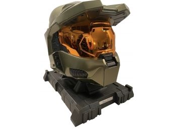 XBOX 360, Halo 3 Master Chief Helmet, Game Holder.