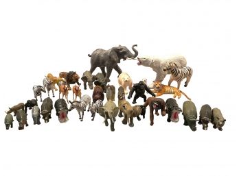 More Than 40 Plastic Wild Animals Toys.