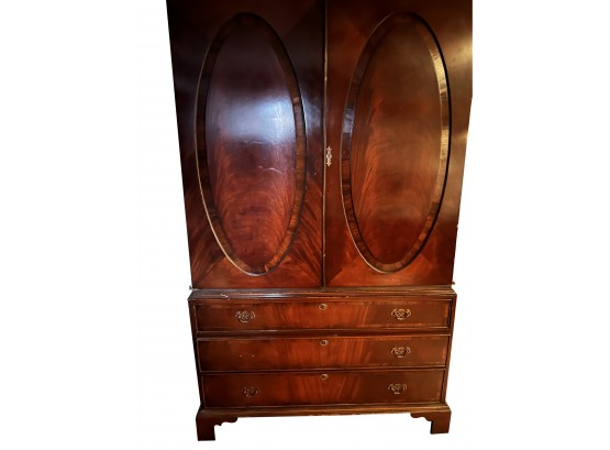 Gorgeous Mahogany Armoire With Shelves/drawers