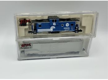 2 NEW Atlas N Scale Trains ~ Conrail Caboose & Undecorated Box Car ~