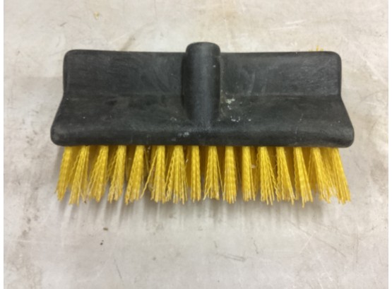 Heavy Duty Stiff Chemical Floor Brush Like New Just Needs A Screw In Handle