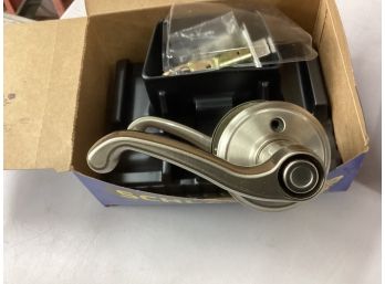 2 Brand New Schlage Lever Door Knob Privacy Locking Latch F40 FLA 619 Satin Nickel A Pair New In The Boxes
