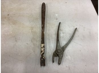 2 Unique Vintage Nail Pulling Tools See Pictures