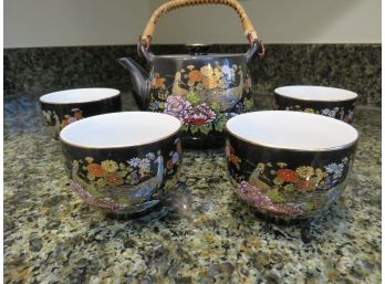 Asian Peacock Tea Set With 4 Cups