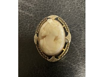 Vintage Victorian 10 K Gold Cameo . Beautiful Victorian Woman