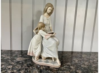 Lladro Porcelain Figure - Bedtime Story Mother Child #5457