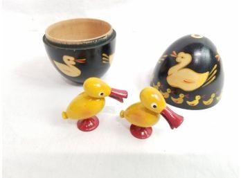 Vintage 1955 Polish Hand Painted Wooden Egg And Two Ducks