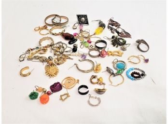 Junk Jewelry Lot With Scrap Gold, Silver And Costume Jewelry