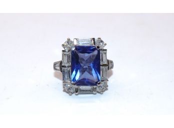 Stunning 925 Ring With Blue And Clear Sparkly Stones Size 7