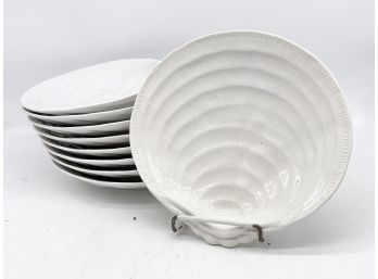 A Set Of 8 Ceramic Shell Form Appetizer Plates