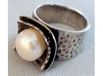 Gorgeous Artisan Mabe Pearl & Hammered Sterling Silver Ring Retired Silpada