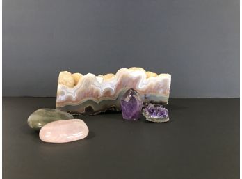 Crystals & Geodes Group
