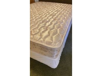 A Posturepedic Sealy Queen Size Mattress And Box Spring