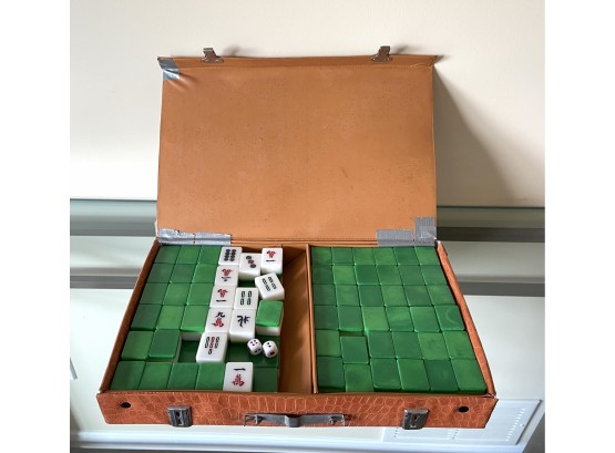 Vintage Mahjong Set With Carry Case