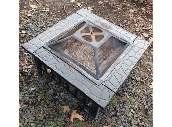 Outdoor Metal Square Fire Pit With Screen