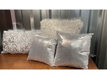 A Lot Of Four Beautiful Decorative Pillows - Nicole Miller Pillow 22' X 14'h
