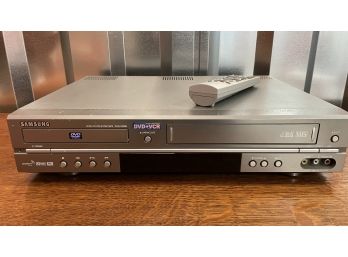 SAMSUNG  DVD VIDEO With Remote - 17'w X 12.5'd X 4'h
