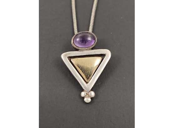 VINTAGE MID CENTURY STERLING SILVER AMETHYST CABOCHON PENDANT NECKLACE W/ GOLD ACCENT
