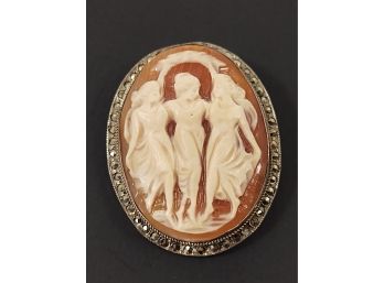VINTAGE 800 SILVER NATURAL CARVED SHELL THREE SISTERS CAMEO BROOCH / PENDANT